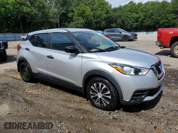 2020 Nissan Kicks S with VIN 3N1CP5BV1LL542782, listed as a Copart auction lot 65746844 with Not Provided miles and Salvage Title. Bid and sale history available at DreamBid. Image 4.