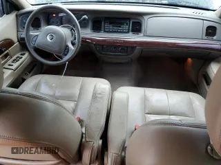 2004 Mercury Grand Marquis GS z VIN 2MEFM74W24X636561, wystawiony jako Copart lot #46114155 z przebiegiem 125 121 mil mil oraz Szkoda całkowita • Salvage title. Historia ofert i sprzedaży dostępna na DreamBid. Obrazek 8.