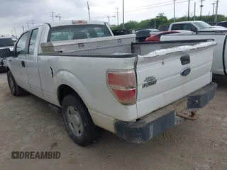 2009 Ford F-150 STX with VIN 1FTRX12W59KB75341, listed as a IAAI auction lot 42045577 with 195,427 mi miles and . Bid and sale history available at DreamBid. Image 3.