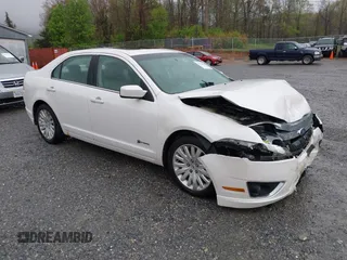 2010 Ford Fusion Hybrid with VIN 3FADP0L3XAR295179, listed as a IAAI auction lot 41958001 with 224,973 mi miles. Bid and sale history available at carsss.com. Image 1.