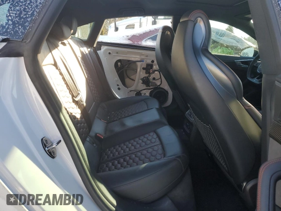 2019 Audi RS 5 Sportback z VIN WUABWCF55KA900422, wystawiony jako Copart lot #39042624 z przebiegiem 18 106 mil mil oraz . Historia ofert i sprzedaży dostępna na DreamBid. Obrazek 10.