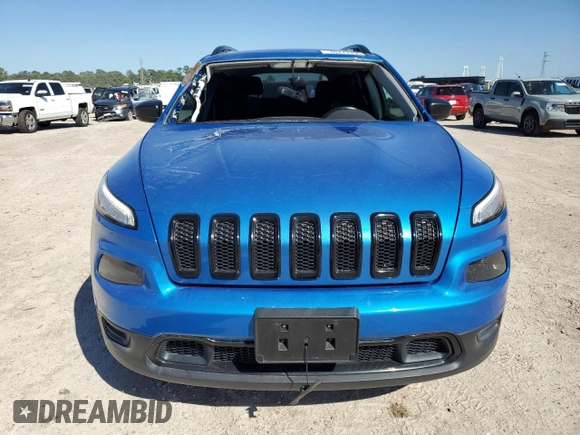 2017 Jeep Cherokee Altitude z VIN 1C4PJLAS0HW596491, wystawiony jako Copart lot #46773705 z przebiegiem 104 015 mil mil oraz Szkoda całkowita • Salvage title. Historia ofert i sprzedaży dostępna na DreamBid. Obrazek 5.