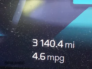 2025 Volvo XC90 z VIN YV4062PG4S1349248, wystawiony jako IAAI lot #42080418 z przebiegiem 3140 mil mil oraz . Historia ofert i sprzedaży dostępna na DreamBid. Obrazek 15.