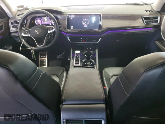 2024 Volkswagen Atlas SEL Premium R-Line with VIN 1V2FR2CA5RC560610, listed as a Copart auction lot 55351535 with 18,105 mi miles and Salvage title. Bid and sale history available at DreamBid. Image 8.