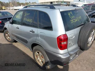 2005 Toyota RAV4 with VIN JTEHD20V656039576, listed as a IAAI auction lot 41905777 with 999,999 mi miles. Bid and sale history available at carsss.com. Image 3.