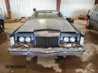 1977 Lincoln Continental with VIN 7Y89A929060, listed as a Copart auction lot 44618245 with 93,147 mi miles and Clean Title. Bid and sale history available at DreamBid. Image 5.