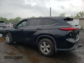 2020 Toyota Highlander L with VIN 5TDCZRBH2LS037465, listed as a Copart auction lot 55826835 with 104,868 mi miles and Salvage title. Bid and sale history available at DreamBid. Image 2.