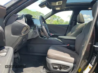2024 Lexus TX 350 с VIN 5TDAAAB66RS013953, выставлен на аукционе Copart как лот 61697894 с пробегом 2 060 миль миль и Списание • Salvage title. История ставок и продаж доступна на DreamBid. Изображение 7.