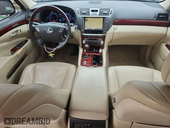 2011 Lexus LS 460 z VIN JTHCL5EF9B5012473, wystawiony jako Copart lot #62384625 z przebiegiem 166 149 mil mil oraz Czysty tytuł • Clean title. Historia ofert i sprzedaży dostępna na DreamBid. Obrazek 8.