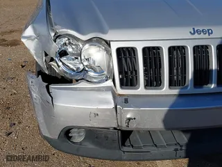 2010 Jeep Grand Cherokee Laredo with VIN 1J4PS4GK5AC156150, listed as a IAAI auction lot 41585346 with 178,237 mi miles. Bid and sale history available at carsss.com. Image 6.