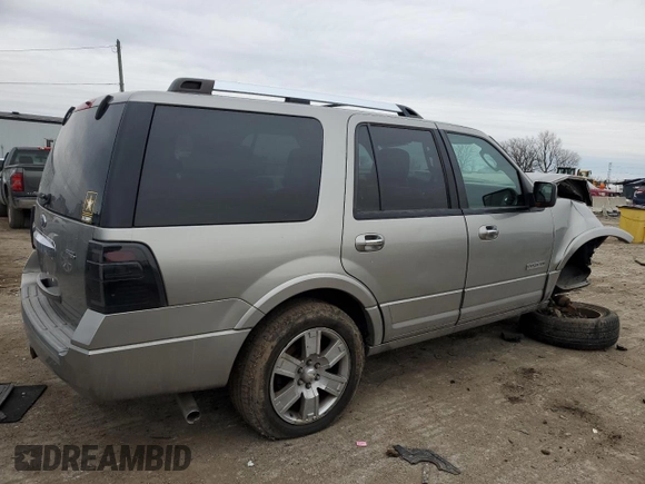 2008 Ford Expedition Limited z VIN 1FMFU20528LA86410, wystawiony jako Copart lot #43945485 z przebiegiem Nie podano mil oraz Szkody całkowita. Historia ofert i sprzedaży dostępna na DreamBid. Obrazek 3.