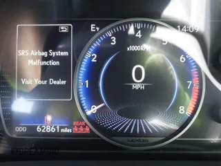 2020 Lexus UX 200 z VIN JTHX3JBH3L2029076, wystawiony jako IAAI lot #42554639 z przebiegiem 62 861 mil mil oraz . Historia ofert i sprzedaży dostępna na DreamBid. Obrazek 15.