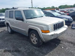 2008 Jeep Commander Sport с VIN 1J8HG48K98C142796, выставлен на аукционе IAAI как лот 42745101 с пробегом 130 235 миль миль и . История ставок и продаж доступна на DreamBid. Изображение 1.