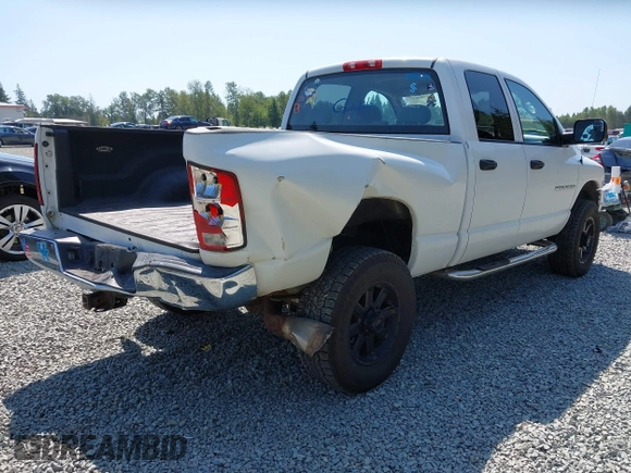 2005 Dodge 2500 SLT z VIN 3D7KS28CX5G853026, wystawiony jako IAAI lot #42408623 z przebiegiem 241 223 mil mil oraz . Historia ofert i sprzedaży dostępna na DreamBid. Obrazek 4.