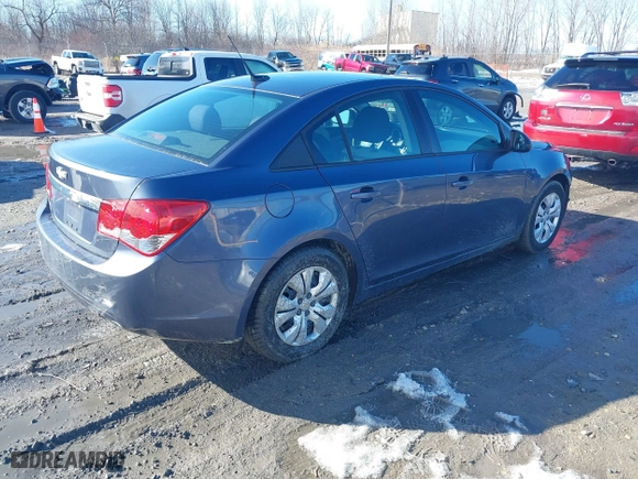 2014 Chevrolet Cruze LS with VIN 1G1PB5SH6E7325770, listed as a IAAI auction lot 41696037 with 114,931 mi miles. Bid and sale history available at carsss.com. Image 4.