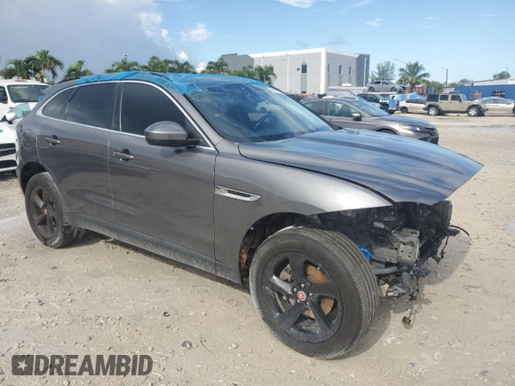 2017 Jaguar F-Pace 20d Prestige with VIN SADCK2BN6HA883222, listed as a Copart auction lot 62474185 with Not provided miles and Salvage title. Bid and sale history available at DreamBid. Image 4.