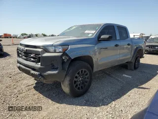 2024 Chevrolet Colorado 4WD Trail Boss z VIN 1GCPTEEK5R1129596, wystawiony jako Copart lot #52035815 z przebiegiem 20 264 mil mil oraz Szkoda całkowita • Salvage title. Historia ofert i sprzedaży dostępna na DreamBid. Obrazek 1.