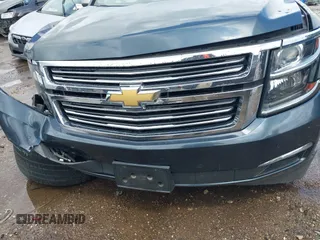 2019 Chevrolet Suburban Premier z VIN 1GNSCJKC0KR139323, wystawiony jako IAAI lot #42100758 z przebiegiem Nie podano mil oraz . Historia ofert i sprzedaży dostępna na DreamBid. Obrazek 12.