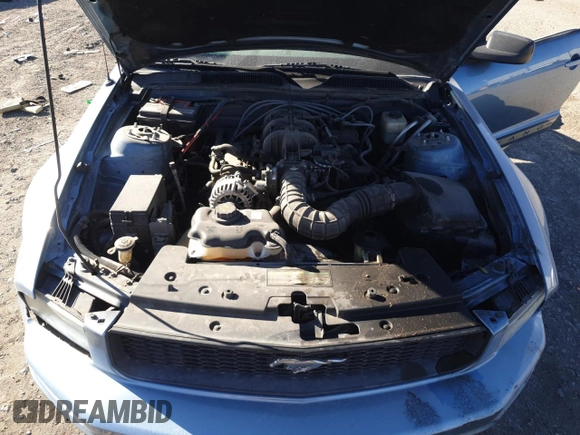 2007 Ford Mustang Deluxe z VIN 1ZVFT80N475227021, wystawiony jako Copart lot #48391145 z przebiegiem 182 895 mil mil oraz Szkoda całkowita • Salvage title. Historia ofert i sprzedaży dostępna na DreamBid. Obrazek 12.