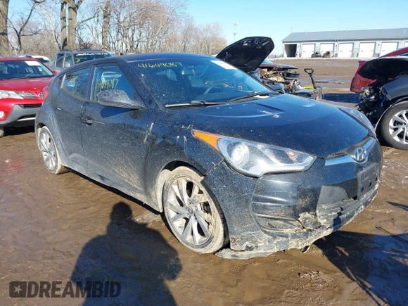 2016 Hyundai Veloster z VIN KMHTC6AD1GU262391, wystawiony jako IAAI lot #41649087 z przebiegiem 96 104 mil mil oraz . Historia ofert i sprzedaży dostępna na DreamBid. Obrazek 1.