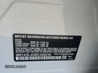 2024 BMW i7 eDrive50 z VIN WBY43EJ04RCS69245, wystawiony jako Copart lot #81666614 z przebiegiem 4594 mil mil oraz Szkody całkowita. Historia ofert i sprzedaży dostępna na DreamBid. Obrazek 14.
