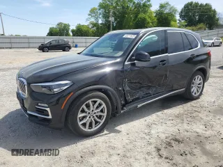 2019 BMW X5 xDrive40i z VIN 5UXCR6C55KLL13736, wystawiony jako Copart lot #53277525 z przebiegiem 56 560 mil mil oraz Szkoda całkowita • Salvage title. Historia ofert i sprzedaży dostępna na DreamBid. Obrazek 1.