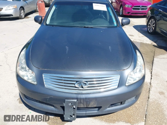2008 Infiniti G35 Sedan x with VIN JNKBV61F98M251005, listed as a IAAI auction lot 42063204 with 261,387 mi miles. Bid and sale history available at carsss.com. Image 6.
