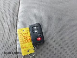 2012 Toyota Highlander Limited с VIN 5TDDK3EH6CS107339, выставлен на аукционе IAAI как лот 42219363 с пробегом 150 959 миль миль и . История ставок и продаж доступна на DreamBid. Изображение 11.