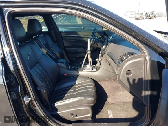 2016 Chrysler 300 with VIN 2C3CCAGG7GH244252, listed as a IAAI auction lot 41840199 with 134,844 mi miles. Bid and sale history available at carsss.com. Image 5.