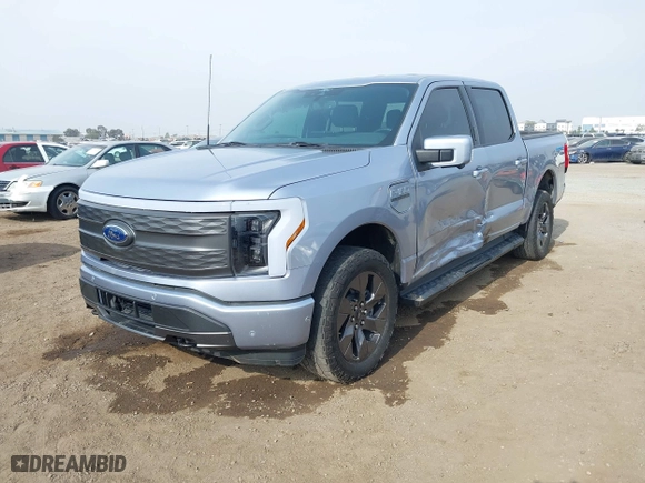 2022 Ford F-150 Lightning Pro with VIN 1FTVW1EL0NWG16234, listed as a IAAI auction lot 41220079 with 40,541 mi miles. Bid and sale history available at carsss.com. Image 19.
