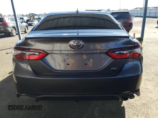 2022 Toyota Camry SE with VIN 4T1T11AK9NU016306, listed as a Copart auction lot 44449885 with 42,101 mi miles and Salvage Title. Bid and sale history available at DreamBid. Image 6.