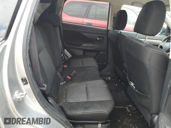 2018 Mitsubishi Outlander ES z VIN JA4AD2A32JJ005977, wystawiony jako Copart lot #56207915 z przebiegiem 181 686 mil mil oraz Szkody całkowita. Historia ofert i sprzedaży dostępna na DreamBid. Obrazek 10.