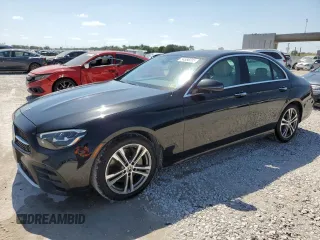 2021 Mercedes-Benz E 350 z VIN W1KZF8EB4MA937518, wystawiony jako Copart lot #54588095 z przebiegiem 94 209 mil mil oraz Szkoda całkowita • Salvage title. Historia ofert i sprzedaży dostępna na DreamBid. Obrazek 1.