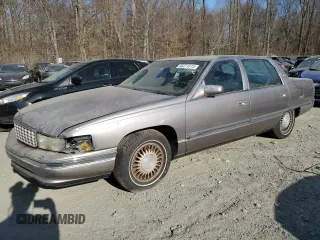 1995 Cadillac DeVille z VIN 1G6KD52B5SU246968, wystawiony jako Copart lot #46271515 z przebiegiem Nie podano mil oraz Szkoda całkowita • Salvage title. Historia ofert i sprzedaży dostępna na DreamBid. Obrazek 1.