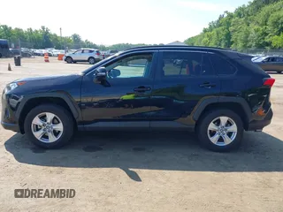 2020 Toyota RAV4 XLE with VIN 2T3P1RFV7LW111230, listed as a IAAI auction lot 40012870 with 22,444 mi miles. Bid and sale history available at carsss.com. Image 14.