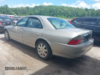 2004 Lincoln LS Sport z VIN 1LNHM87A14Y634036, wystawiony jako IAAI lot #42306566 z przebiegiem 121 543 mil mil oraz . Historia ofert i sprzedaży dostępna na DreamBid. Obrazek 3.