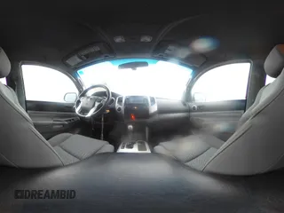 2015 Toyota Tacoma с VIN 3TMLU4EN2FM176180, выставлен на аукционе IAAI как лот 41778149 с пробегом 104 059 миль миль и . История ставок и продаж доступна на DreamBid. Изображение 18.