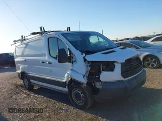 2016 Ford Transit Cargo z VIN 1FTYE1YM2GKB48893, wystawiony jako IAAI lot #41915007 z przebiegiem 234 934 mil mil oraz . Historia ofert i sprzedaży dostępna na DreamBid. Obrazek 13.