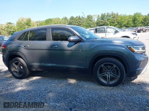 2020 Volkswagen Atlas S with VIN 1V2GC2CA6LC202509, listed as a IAAI auction lot 42388541 with 57,388 mi miles and . Bid and sale history available at DreamBid. Image 13.