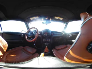 2016 MINI Convertible с VIN WMWWG5C51G3C19231, выставлен на аукционе IAAI как лот 41805261 с пробегом 93 573 миль миль и . История ставок и продаж доступна на DreamBid. Изображение 18.