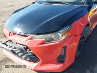 2015 Scion tC with VIN JTKJF5C71FJ006863, listed as a IAAI auction lot 41332681 with 91,559 mi miles. Bid and sale history available at carsss.com. Image 18.