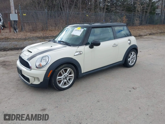 2011 MINI Hardtop S with VIN WMWSV3C58BTY22854, listed as a IAAI auction lot 42034126 with 98,931 mi miles and . Bid and sale history available at DreamBid. Image 2.