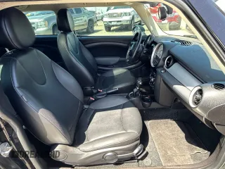 2012 MINI Clubman z VIN WMWZF3C53CT190083, wystawiony jako Copart lot #58027325 z przebiegiem 111 815 mil mil oraz Tytuł czysty. Historia ofert i sprzedaży dostępna na DreamBid. Obrazek 5.