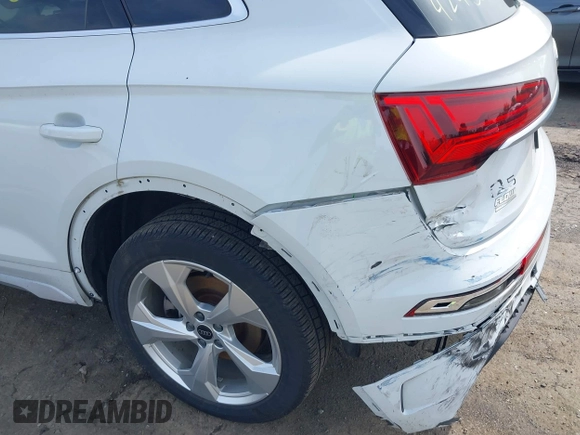 2023 Audi Q5 S line Premium Plus z VIN WA1EAAFY9P2148081, wystawiony jako IAAI lot #42436508 z przebiegiem 25 877 mil mil oraz . Historia ofert i sprzedaży dostępna na DreamBid. Obrazek 6.