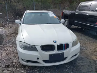 2011 BMW 3 Series 328i with VIN WBAPH7G50BNM55631, listed as a IAAI auction lot 41708771 with 196,086 mi miles. Bid and sale history available at carsss.com. Image 6.