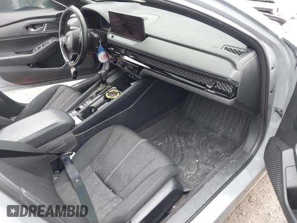 2024 Honda Accord Touring with VIN 1HGCY2F88RA092210, listed as a IAAI auction lot 42175992 with 35,037 mi miles and . Bid and sale history available at DreamBid. Image 5.