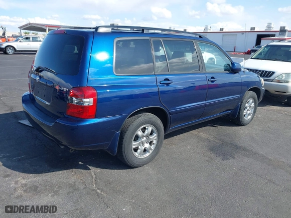 2005 Toyota Highlander with VIN JTEGP21A850067199, listed as a IAAI auction lot 41947598 with 224,108 mi miles. Bid and sale history available at carsss.com. Image 4.