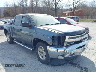 2012 Chevrolet Silverado 1500 LT with VIN 1GCPKSE75CF120579, listed as a IAAI auction lot 41772091 with 107,667 mi miles and . Bid and sale history available at DreamBid. Image 6.