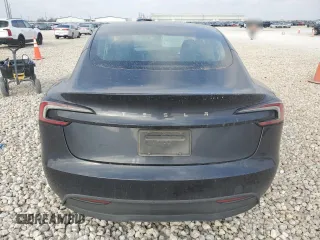 2024 Tesla Model 3 z VIN 5YJ3E1EAXRF741132, wystawiony jako Copart lot #47823795 z przebiegiem 25 183 mil mil oraz Szkody całkowita. Historia ofert i sprzedaży dostępna na DreamBid. Obrazek 6.