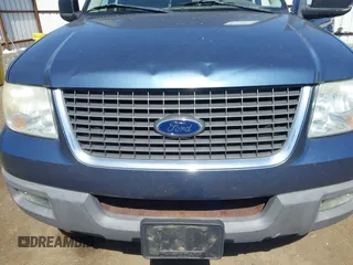 2003 Ford Expedition Special Service with VIN 1FMFU15L93LB76356, listed as a IAAI auction lot 42025355 with 246,060 mi miles. Bid and sale history available at carsss.com. Image 6.